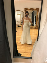 Load image into Gallery viewer, Sareh Nouri &#39;Marigold&#39; size 12 used wedding dress front view on bride
