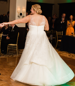 LIANCARLO '6845' size 18 used wedding dress back view on bride