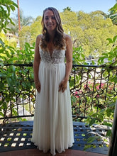 Load image into Gallery viewer, Jenny Yoo &#39;12282B&#39; wedding dress size-10 PREOWNED
