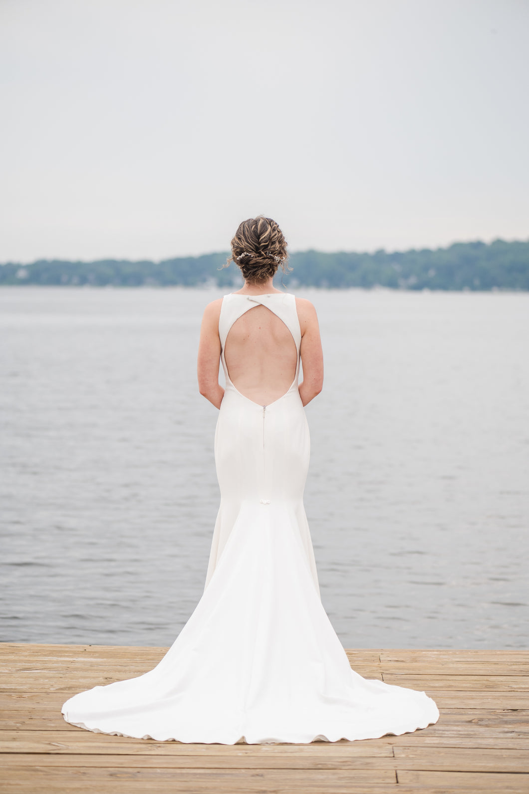 Louvienne 'Neve' wedding dress size-06 PREOWNED