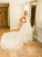 Load image into Gallery viewer, Morilee &#39;F20 Arabella Wedding Dress&#39; wedding dress size-08 PREOWNED
