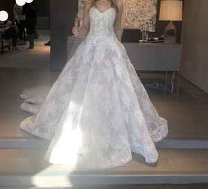 Monique Lhuillier 'Amanda Steinberg' wedding dress size-02 NEW