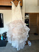 Load image into Gallery viewer, House of Brides Couture &#39;8368&#39; wedding dress size-12 PREOWNED
