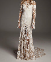 Load image into Gallery viewer, Rue De Seine &#39;Avril&#39; size 10 used wedding dress front view on model
