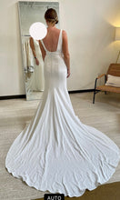 Load image into Gallery viewer, Alyssa Kristin &#39;Vivian&#39; wedding dress size-08 NEW
