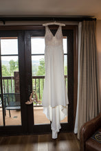 Load image into Gallery viewer, Anne Barge &#39;Liz&#39; size 6 used wedding dress front view on hanger
