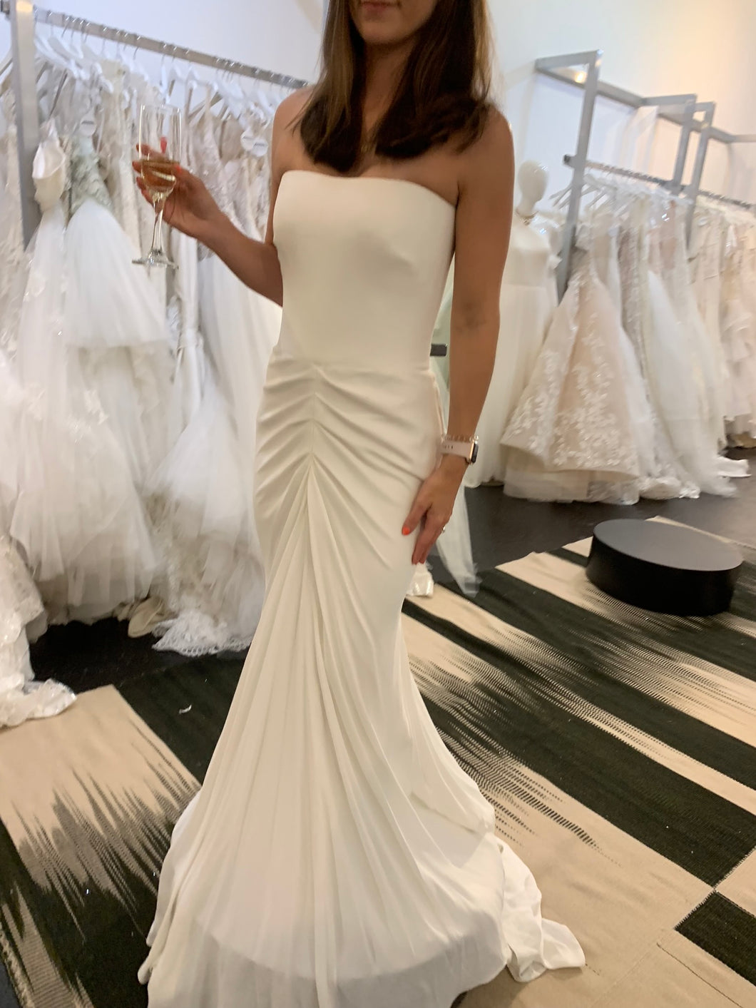 Vera Wang 'Delphine' wedding dress size-02 NEW