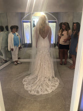 Load image into Gallery viewer, Allure Bridals &#39;L468&#39; wedding dress size-10 NEW
