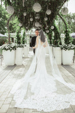 Load image into Gallery viewer, Pnina Tornai &#39;4729&#39; wedding dress size-04 PREOWNED

