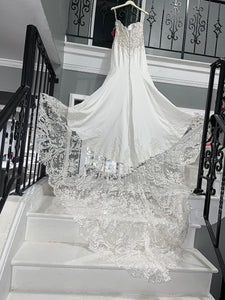 La Sposa 'Mermaid ' wedding dress size-12 NEW