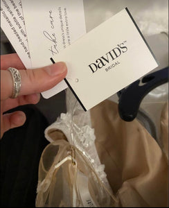 Davids Bridal 'Beaded Lace Floral Plunge Tulle Wedding Dress' wedding dress size-10 NEW