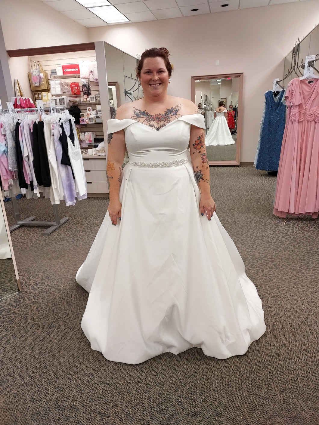 David's Bridal 'STYLE# WG3979' wedding dress size-22W NEW
