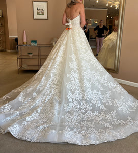 Lazaro 'Estee' wedding dress size-04 NEW