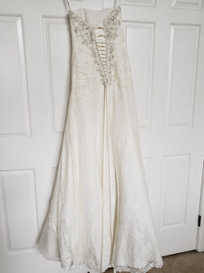 David's Bridal 'YP3344' wedding dress size-02 PREOWNED