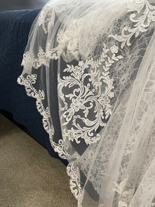 Essense of Australia 'D2451' wedding dress size-08 SAMPLE