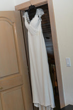 Load image into Gallery viewer, Amy Kuschel &#39;Laguna&#39; wedding dress size-08 PREOWNED
