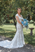 Load image into Gallery viewer, Justin Alexander &#39;8962&#39; wedding dress size-04 PREOWNED
