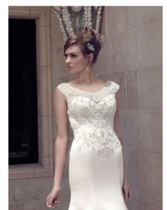 Casablanca '2141' size 6 new wedding dress front view on model