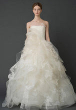 Load image into Gallery viewer, Vera Wang &#39;Helena LUXE&#39;
