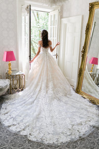 Ines Di Santo 'Sylvie' wedding dress size-04 PREOWNED
