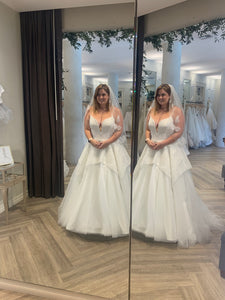 Hayley Paige 'Nahla ' wedding dress size-16 NEW