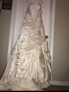 Allure Bridals 'Mermaid' size 14 new wedding dress front view on hanger