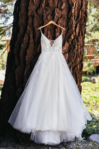 Watters 'Whitney (Style No. 65371098)' wedding dress size-04 PREOWNED