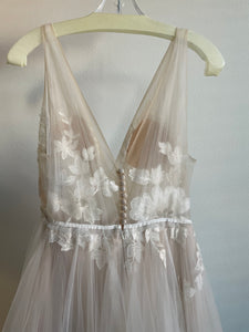 Watters '52609 Lainie' wedding dress size-02 NEW