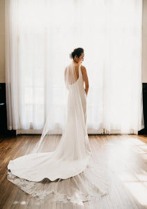 Vera Wang 'Florentina' wedding dress size-04 PREOWNED