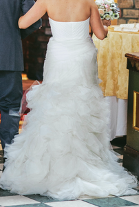 Vera Wang 'Kassia' wedding dress size-08 PREOWNED