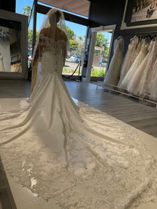 Allure Bridals 'D294' wedding dress size-10 NEW