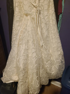 Maggie Sottero 'Imperial' wedding dress size-10 PREOWNED