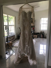 Load image into Gallery viewer, Pronovias &#39;Tibet&#39; wedding dress size-04 PREOWNED
