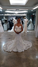 Load image into Gallery viewer, Essence of Australia &#39;1910&#39; size 6 new wedding dress front view on bride
