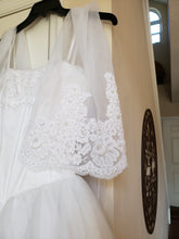 Load image into Gallery viewer, Alfred Angelo &#39;Corset Tulle&#39; size 2 used wedding dress view of veil
