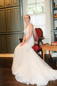 Galina Signature 'SWG723' wedding dress size-00 PREOWNED