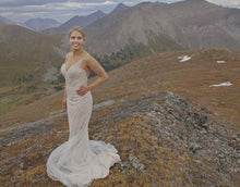 Load image into Gallery viewer, Martina Liana &#39;61480&#39; wedding dress size-04 PREOWNED
