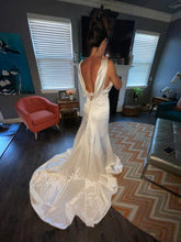 Load image into Gallery viewer, Jasmine Couture Bridal &#39;Couture&#39; wedding dress size-08 NEW
