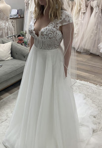 Hayley Paige 'Dakota' wedding dress size-08 NEW