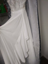 Load image into Gallery viewer, Jasmine &#39;F201007&#39; size 6 sample wedding dress front view on hanger
