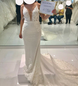 Calla Blanche 'Vanessa' wedding dress size-08 PREOWNED