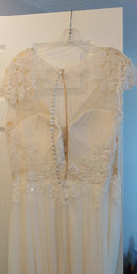 Lillian West '11123' wedding dress size-14 PREOWNED
