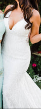 Load image into Gallery viewer, Pnina Tornai &#39;4651&#39; size 2 used wedding dress front view on bride
