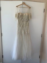 Load image into Gallery viewer, Monique Lhuillier &#39;Nightingale&#39; wedding dress size-06 NEW
