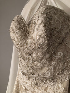 Essence of Australia 'D2267' size 14 new wedding dress front view close up