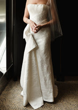 Load image into Gallery viewer, Peter Langner &#39;Stardust&#39; size 12 used wedding dress front view on bride
