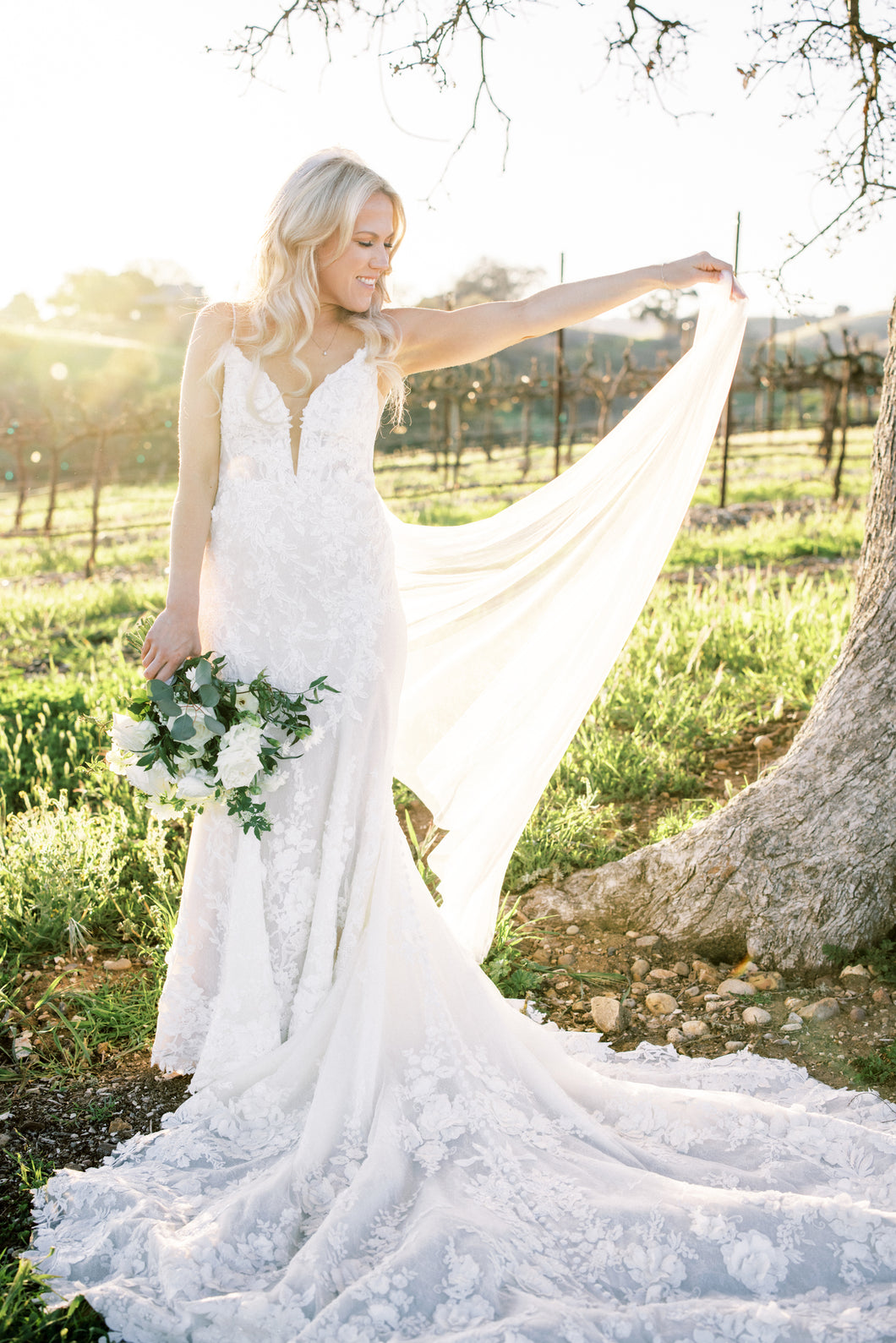 Martina Liana 'Jaylssa' wedding dress size-08 PREOWNED