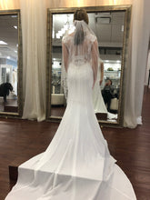 Load image into Gallery viewer, aire barcelona &#39;AIR900&#39; wedding dress size-02 NEW

