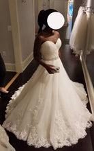 Load image into Gallery viewer, kenneth winston &#39;Ella Rose&#39; wedding dress size-04 PREOWNED
