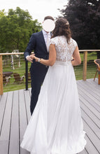 Load image into Gallery viewer, Catherine Deane &#39;Rana Skirt &amp; Tori Topper&#39; wedding dress size-08 PREOWNED
